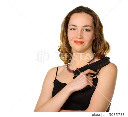 The woman with a pistol 5035733