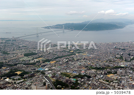 明石海峡大橋を空撮 5039478