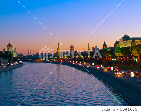 embankment of Moscow river, Moscow, Russia 5041635