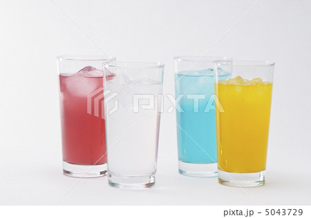 アルコールドリンク　トロピカルドリンク　冷たい飲み物　イメージ素材 5043729
