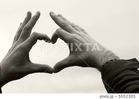 hands against the sky hands against the sky 5052305