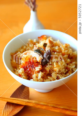 おこげ入り炊き込みごはん おこげ入り炊き込みごはん 5052721