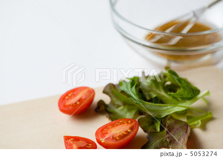 サラダ作り 5053274