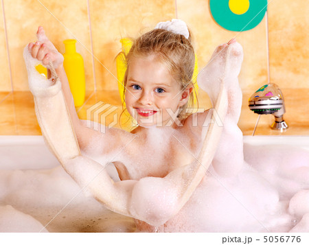 Kid washing in bath. 5056776