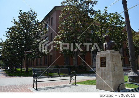 南カリフォルニア大学 5063619