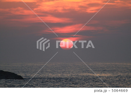 平砂浦海岸の夕陽 5064669