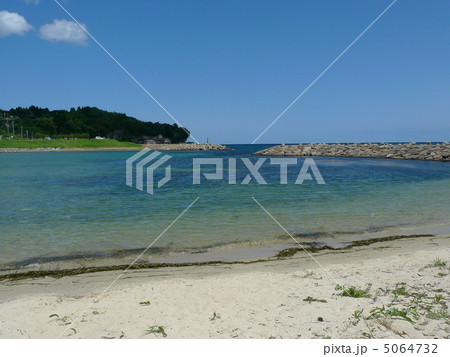 氷見・小境海岸にて 5064732