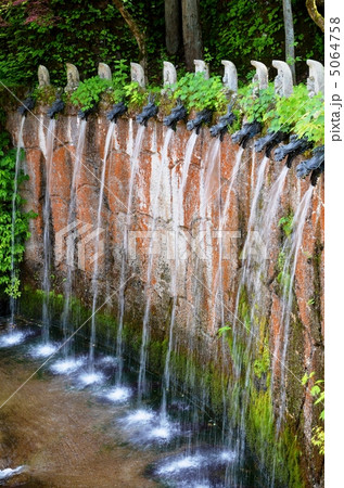 霊験あらたかな修行の滝 霊験あらたかな修行の滝 5064758