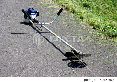 草刈り機　刈り払い機 5065967