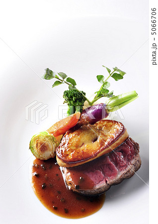 ステーキ 5066706