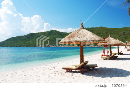 Beach Scene Beach Scene 5070864