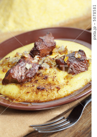 Polenta with meat Polenta with meat 5078581