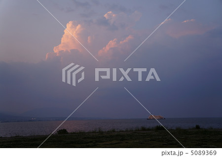 憂雲と船 5089369