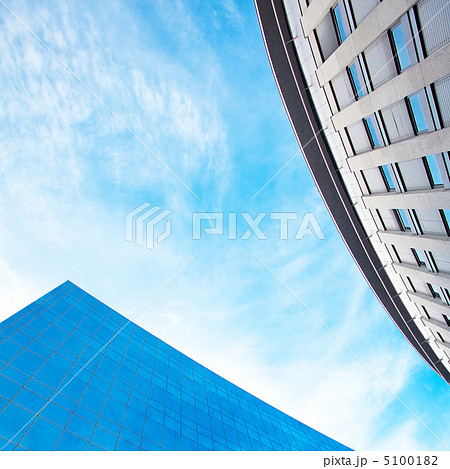 modern office building against the blue sky 5100182
