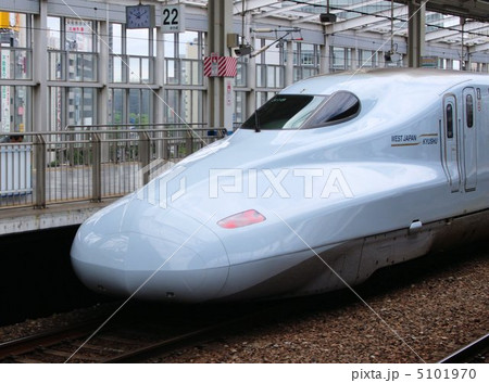 JR岡山駅のN700新幹線 5101970