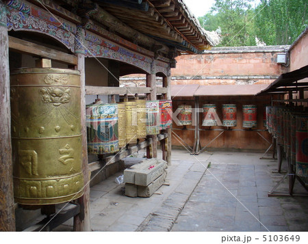 青海省西寧　タール寺　マニ車 5103649