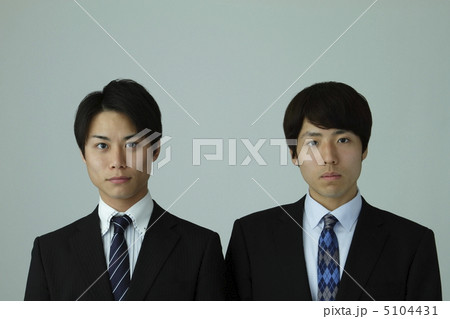 ビジネスマン・2人・グレーバック ビジネスマン・2人・グレーバック 5104431