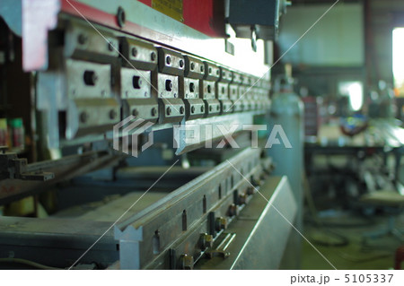 ブレーキ　ベンダー　曲げ機　工場　工場　町工場　機械 5105337