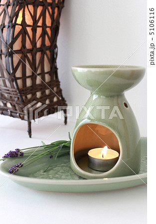 アロマポットとラベンダー アロマポットとラベンダー 5106116