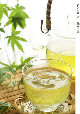冷たい緑茶 冷たい緑茶 5107729