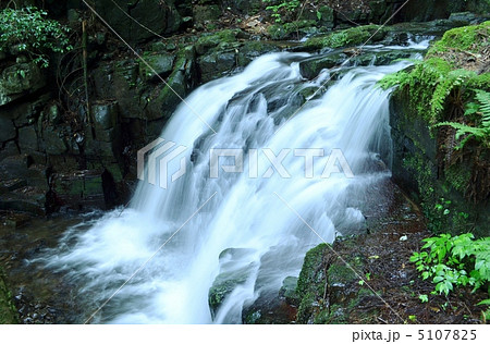 白糸の滝 5107825