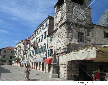 世界遺産コトル旧市街広場　モンテネグロ 5109598