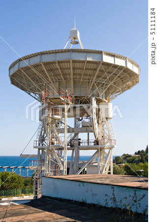 satellite dish satellite dish 5111184
