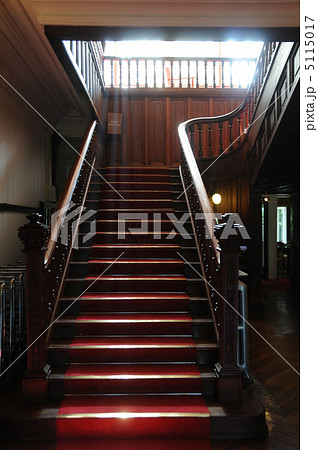 富士屋ホテルの階段 富士屋ホテルの階段 5115017
