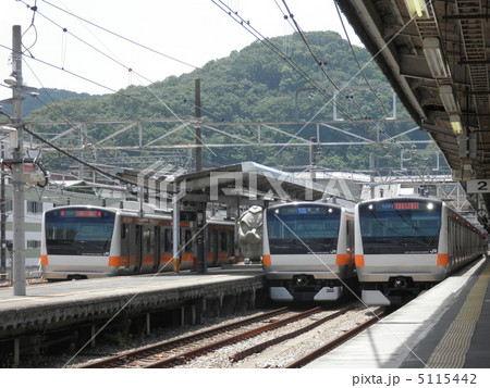 中央快速線E233系 5115442