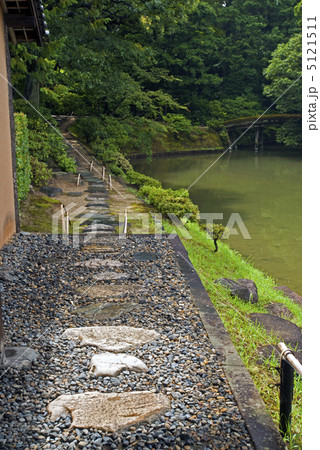 桂離宮　松琴亭　苔の石畳と土橋 5121511