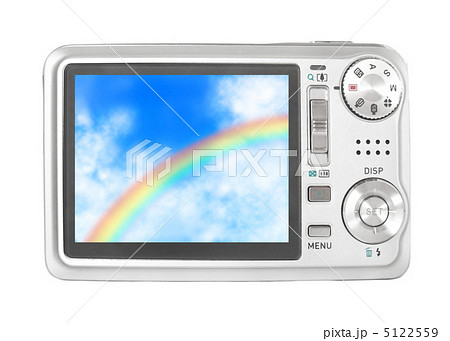 デジカメの画面に映る虹のイラスト素材