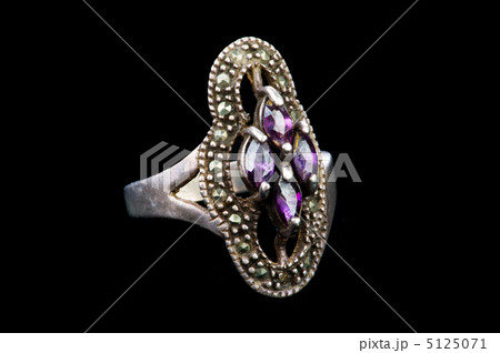 Jewellery ring isolated on the black background Jewellery ring isolated on the black background 5125071