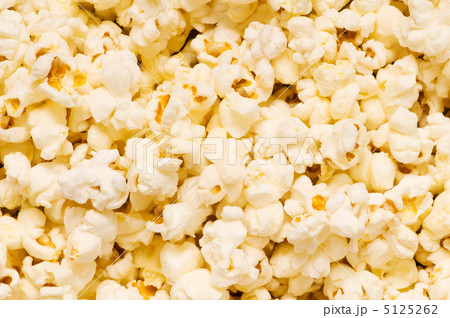 Close up of background - popcorn kernels 5125262