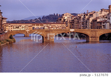 フィレンツェ　アルノ河 5127070
