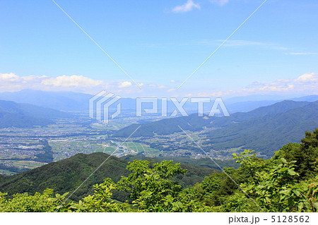 陣馬形山頂から 5128562