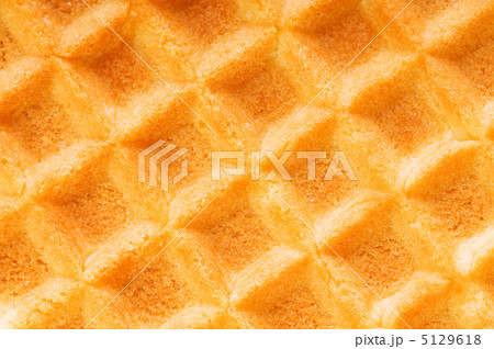 Close up of bread crust 5129618
