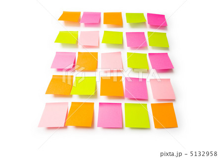 Reminder notes isolated on the white background Reminder notes isolated on the white background 5132958