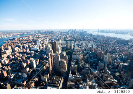 New York city panorama with tall skyscrapers New York city panorama with tall skyscrapers 5136899