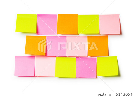 Reminder notes isolated on the white background 5143054