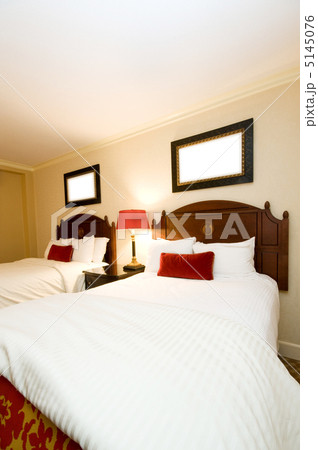 Double bed in the modern interior room 5145076