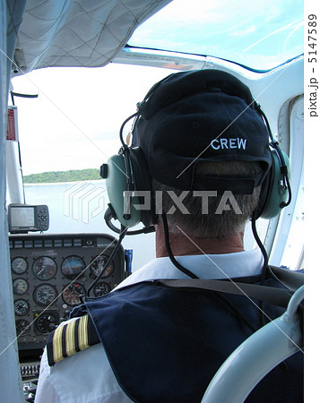 フライト中のコクピット 5147589