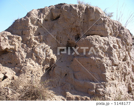 内モンゴル自治区包頭　戦国趙北長城遺址 5148177