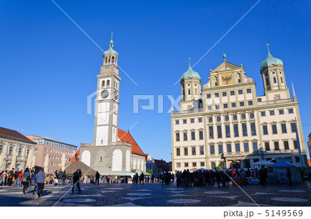 ドイツ アウクスブルク 市庁舎とペルラッハ塔の写真素材
