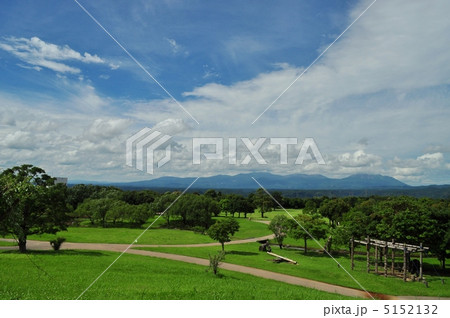 上野原縄文の森公園から望む霧島連山 5152132