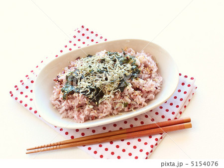 ちりめんじゃこと海苔の雑穀ごはん 5154076