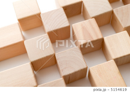 積み木を並べる 5154619