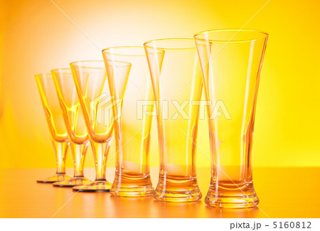 Wine glasses against gradient background Wine glasses against gradient background 5160812
