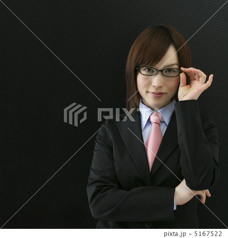 眼鏡をかけたビジネスウーマン 5167522