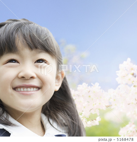 笑顔の女の子 笑顔の女の子 5168478
