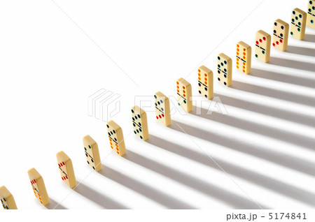 Domino effect with many pieces 5174841